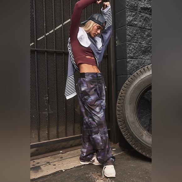 FP Movement by Free People Pants - NWOT ⭐️FREE PEOPLE⭐️ MOVEMENT Mesmerize Me Printed Pants In Black MSRP $128